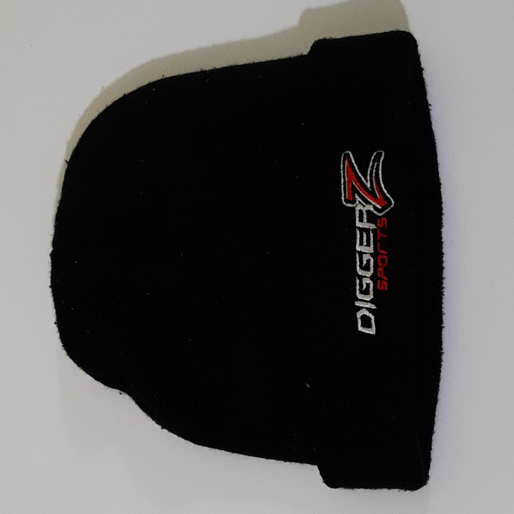 Toque. Digger Sports.